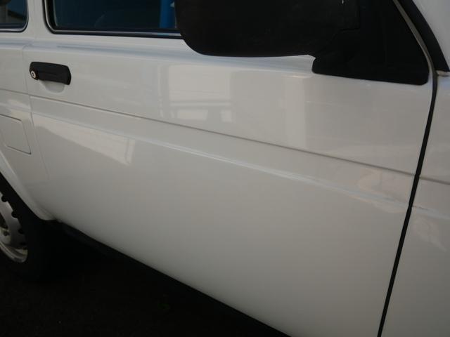 ニーバ 　４ｘ４（51枚目）