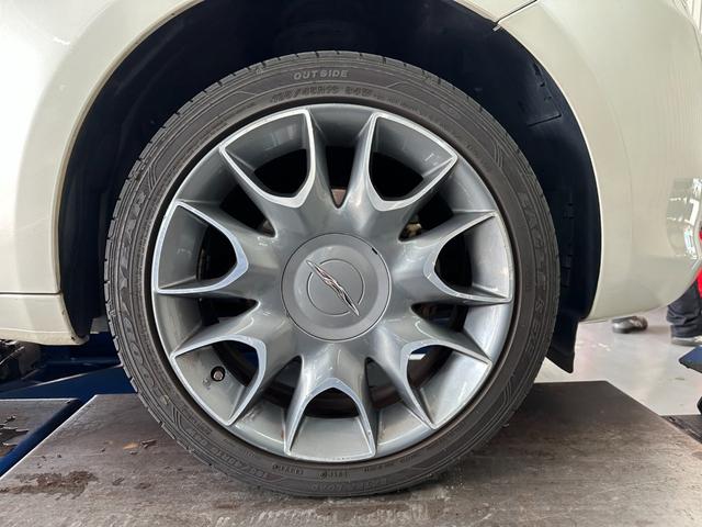 クライスラー・イプシロン プラチナ　ＨＤＤナビ　ＴＶ　バックカメラ　Ｂｌｕｅｔｏｏｔｈオーディオ　ＥＴＣ　　オートライト　ＨＩＤ　アイドリングストップ（33枚目）