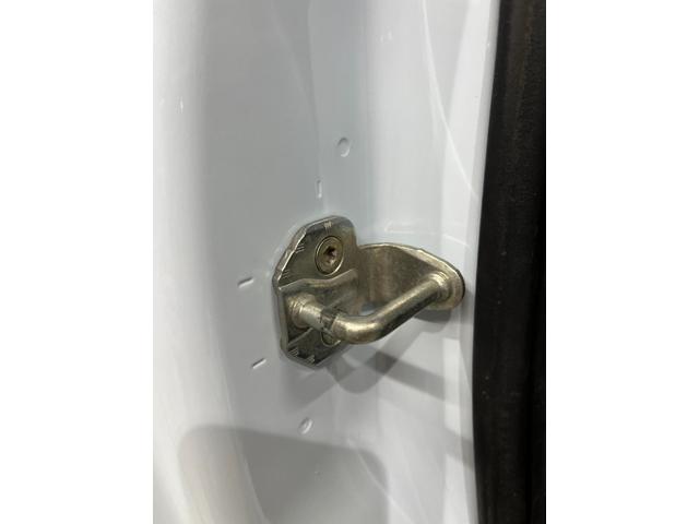 ５００ １．４　スポーツ　日本未導入左６速ＭＴ　前後ディスクブレーキ　ハーフレザースポーツシート　新品Ａｐｐｌｅ　ｃａｒ　ｐｌａｙ　バックカメラ　クラシックエンブレム　前後クロームバンパーモール（47枚目）
