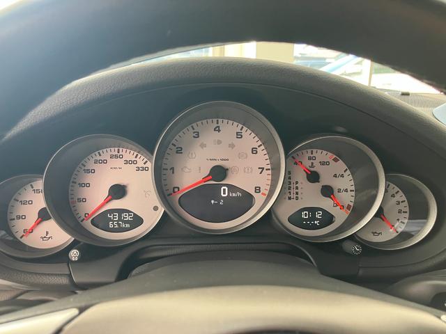 911 911カレラ4S スポーツクロノパッケージ スポーツマフラー ディーラー車 左ハンドル 黒革(14枚目)