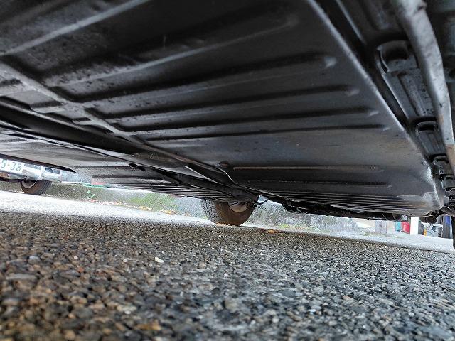 ビートル VINTAGEスタイル フロントタイヤNEW アジャスター ロアバックシート アルミランニングボード オーバルフード(4枚目)