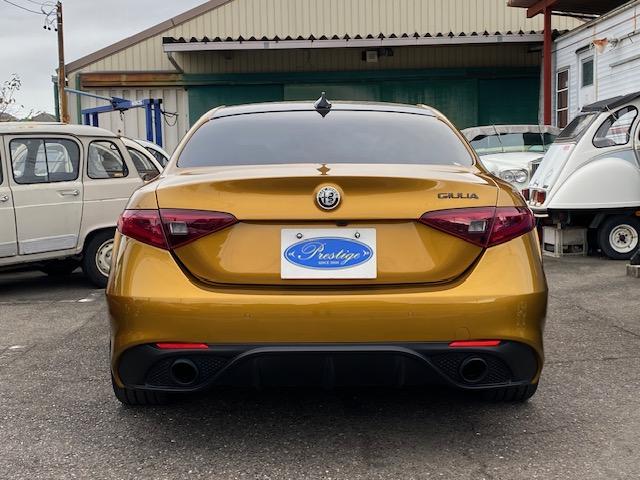 ジュリア GT ジュニア 2.0Lターボ ヴェローチェGTジュニア 99台限定車 ガラスサンルーフ ハーマンカードンサウンド ブラックレザー 全席シートヒーター(8枚目)