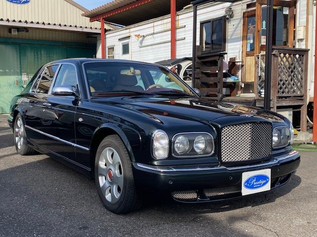 アルナージ レッドレーベル　正規ディーラー車　ＤＶＤ視聴　ヘッドレストモニター　ピクニックテーブル　　Ｖ８ターボ（2枚目）