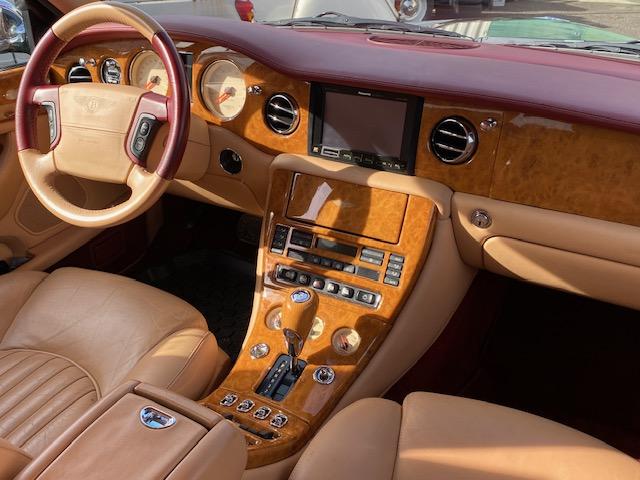 アルナージ レッドレーベル　正規ディーラー車　ＤＶＤ視聴　ヘッドレストモニター　ピクニックテーブル　　Ｖ８ターボ（17枚目）