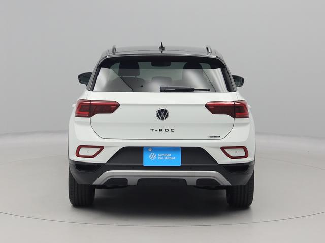 T-ロック TDI 4モーション ブラックスタイル 認定中古車 LEDマトリックスヘッドライト IQ.LIGHT アダプティブクルーズコントロール 18インチアルミホイールパワーテールゲート シティエマージェンシーブレーキ フルオートエアコン(4枚目)