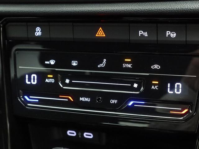 T-ロック TDI 4モーション ブラックスタイル 認定中古車 LEDマトリックスヘッドライト IQ.LIGHT アダプティブクルーズコントロール 18インチアルミホイールパワーテールゲート シティエマージェンシーブレーキ フルオートエアコン(19枚目)