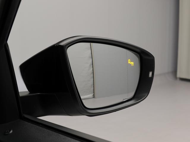 T-ロック TDI 4モーション ブラックスタイル 認定中古車 LEDマトリックスヘッドライト IQ.LIGHT アダプティブクルーズコントロール 18インチアルミホイールパワーテールゲート シティエマージェンシーブレーキ フルオートエアコン(23枚目)