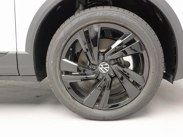 T-ロック TDI 4モーション ブラックスタイル 認定中古車 LEDマトリックスヘッドライト IQ.LIGHT アダプティブクルーズコントロール 18インチアルミホイールパワーテールゲート シティエマージェンシーブレーキ フルオートエアコン(28枚目)