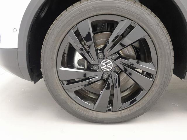 T-ロック TDI 4モーション ブラックスタイル 認定中古車 LEDマトリックスヘッドライト IQ.LIGHT アダプティブクルーズコントロール 18インチアルミホイールパワーテールゲート シティエマージェンシーブレーキ フルオートエアコン(31枚目)