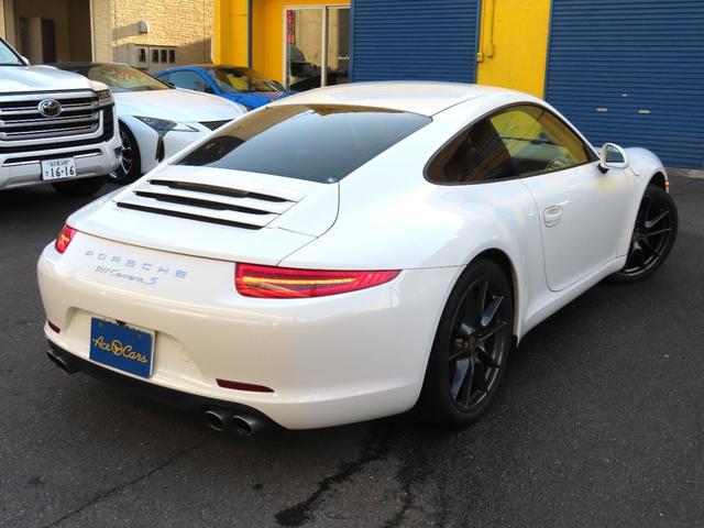 ９１１ ９１１カレラＳ　茶革シート　左ハンドル　禁煙車　レッドキャリパー　２０インチアルミ　電動格納ミラー　ＳＤナビ　Ｂｌｕｅｔｏｏｔｈ・フルセグ　バックカメラ　可変ウイング　ＥＴＣ　取説　保証書　スマートキー２本（9枚目）