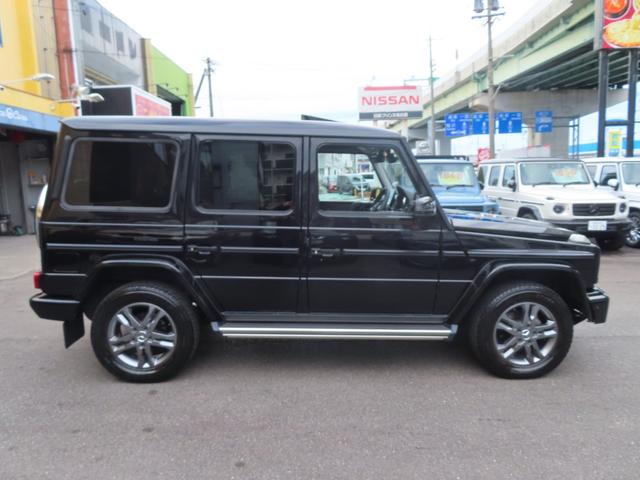 Gクラス G350d ラグジュアリーパッケージ 1オーナー 禁煙 サンルーフ 茶革シート シートヒーター ハーマンカードン ブラインドスポットモニター バックカメラ G550用ヒマラヤグレーホイール Bluetooth(10枚目)