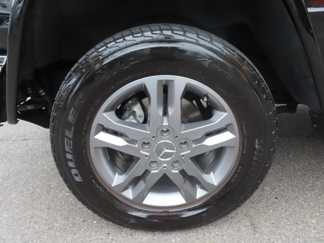 Gクラス G350d ラグジュアリーパッケージ 1オーナー 禁煙 サンルーフ 茶革シート シートヒーター ハーマンカードン ブラインドスポットモニター バックカメラ G550用ヒマラヤグレーホイール Bluetooth(15枚目)