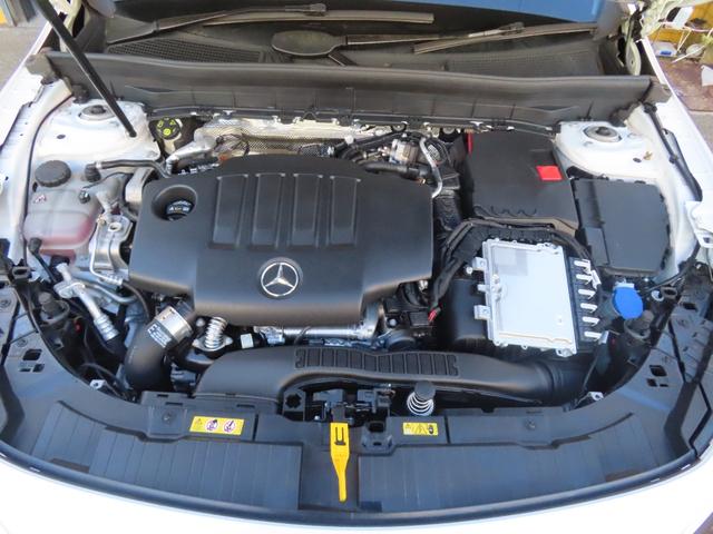 ＧＬＢ ＧＬＢ２００ｄ　４マチックＡＭＧレザエクスクルシブＰ　パノラマルーフ　レーダーセーフティ　赤黒シート　１オーナー　禁煙　ＡＭＧライン　シートヒーター　ヘッドアップディスプレイ　ブラインドスポットモニター　キックオープナー　アンビエントライト（20枚目）