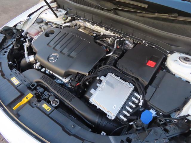 ＧＬＢ ＧＬＢ２００ｄ　４マチックＡＭＧレザエクスクルシブＰ　パノラマルーフ　レーダーセーフティ　赤黒シート　１オーナー　禁煙　ＡＭＧライン　シートヒーター　ヘッドアップディスプレイ　ブラインドスポットモニター　キックオープナー　アンビエントライト（21枚目）