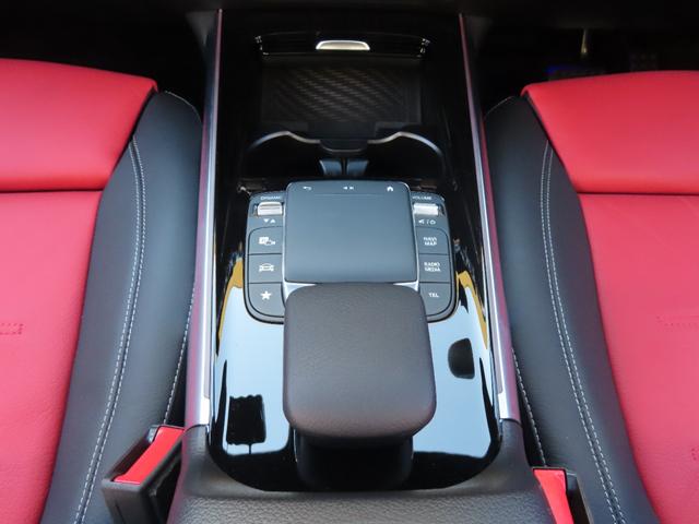 ＧＬＢ ＧＬＢ２００ｄ　４マチックＡＭＧレザエクスクルシブＰ　パノラマルーフ　レーダーセーフティ　赤黒シート　１オーナー　禁煙　ＡＭＧライン　シートヒーター　ヘッドアップディスプレイ　ブラインドスポットモニター　キックオープナー　アンビエントライト（51枚目）