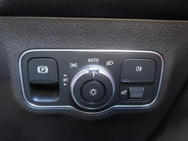 ＧＬＢ ＧＬＢ２００ｄ　４マチックＡＭＧレザエクスクルシブＰ　パノラマルーフ　レーダーセーフティ　赤黒シート　１オーナー　禁煙　ＡＭＧライン　シートヒーター　ヘッドアップディスプレイ　ブラインドスポットモニター　キックオープナー　アンビエントライト（57枚目）