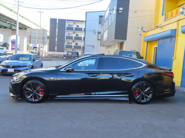 ＬＳ ＬＳ５００　Ｆスポーツ　ＴＲＤエアロ、２０２３後期改良モデル　トランクスポイラー　白黒革シート　サンルーフ　３眼ＬＥＤヘッド　シートヒーター　エアーシート　ヘッドアップディスプレイ　マークレビンソン　デジタルインナーミラー（6枚目）