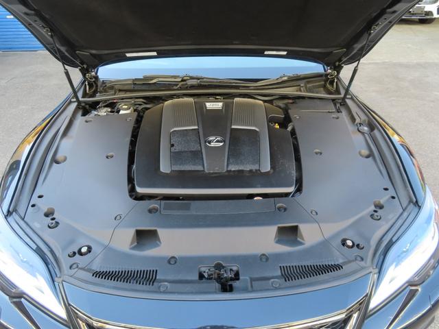 ＬＳ ＬＳ５００　Ｆスポーツ　ＴＲＤエアロ、２０２３後期改良モデル　トランクスポイラー　白黒革シート　サンルーフ　３眼ＬＥＤヘッド　シートヒーター　エアーシート　ヘッドアップディスプレイ　マークレビンソン　デジタルインナーミラー（22枚目）