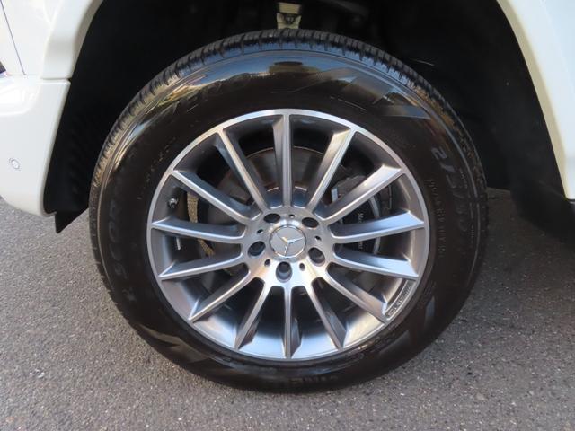 Gクラス G400d AMGライン マヌファクトゥーアプログラムプラス ラグジュアリーパッケージ 禁煙 サンルーフ 赤革 シートヒーター エアーシート ブラインドスポットモニター デジタルインナーミラー 360°カメラ ブルメスター(17枚目)