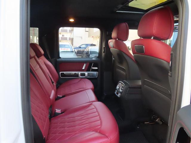 Gクラス G400d AMGライン マヌファクトゥーアプログラムプラス ラグジュアリーパッケージ 禁煙 サンルーフ 赤革 シートヒーター エアーシート ブラインドスポットモニター デジタルインナーミラー 360°カメラ ブルメスター(31枚目)