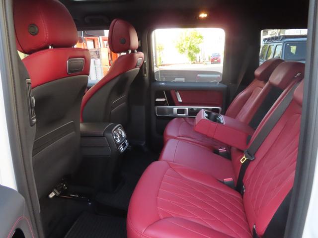 Gクラス G400d AMGライン マヌファクトゥーアプログラムプラス ラグジュアリーパッケージ 禁煙 サンルーフ 赤革 シートヒーター エアーシート ブラインドスポットモニター デジタルインナーミラー 360°カメラ ブルメスター(34枚目)