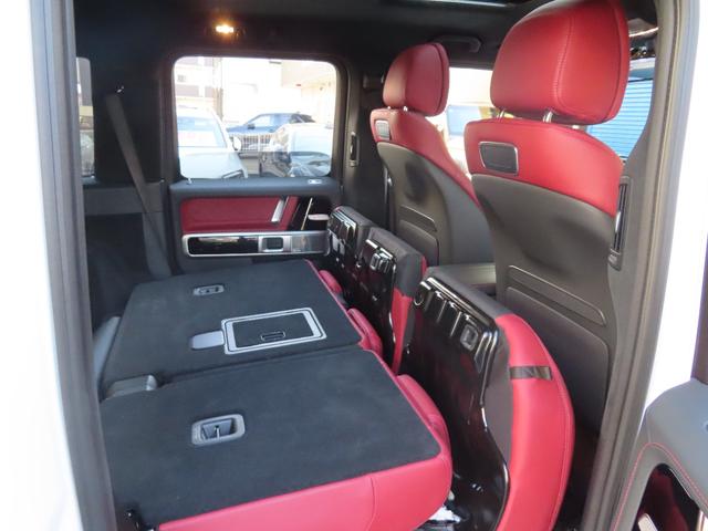 Gクラス G400d AMGライン マヌファクトゥーアプログラムプラス ラグジュアリーパッケージ 禁煙 サンルーフ 赤革 シートヒーター エアーシート ブラインドスポットモニター デジタルインナーミラー 360°カメラ ブルメスター(38枚目)