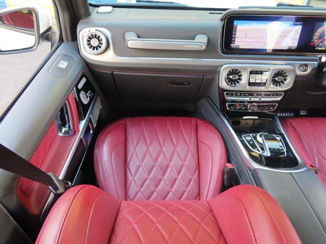 Gクラス G400d AMGライン マヌファクトゥーアプログラムプラス ラグジュアリーパッケージ 禁煙 サンルーフ 赤革 シートヒーター エアーシート ブラインドスポットモニター デジタルインナーミラー 360°カメラ ブルメスター(41枚目)