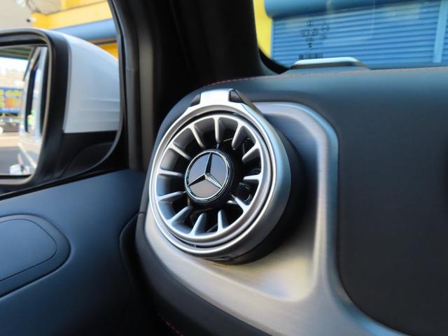 Gクラス G400d AMGライン マヌファクトゥーアプログラムプラス ラグジュアリーパッケージ 禁煙 サンルーフ 赤革 シートヒーター エアーシート ブラインドスポットモニター デジタルインナーミラー 360°カメラ ブルメスター(61枚目)