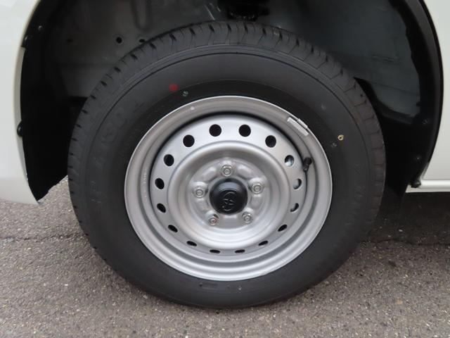 タウンエースバン ＧＬ　スマートアシスト　マルチインフォメーションディスプレイ　登録済み未使用車　禁煙　衝突警報機能　衝突回避支援ブレーキ　レーンキープアシスト　先行車発進お知らせ　オートハイビーム　キーレス　フロアマット（16枚目）