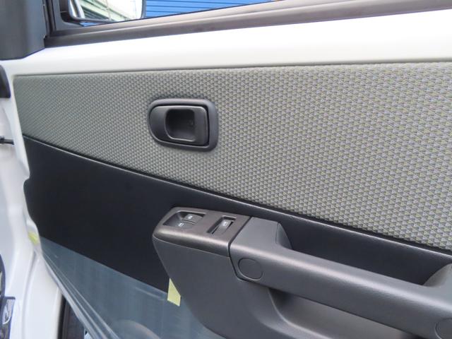 タウンエースバン ＧＬ　スマートアシスト　マルチインフォメーションディスプレイ　登録済み未使用車　禁煙　衝突警報機能　衝突回避支援ブレーキ　レーンキープアシスト　先行車発進お知らせ　オートハイビーム　キーレス　フロアマット（23枚目）
