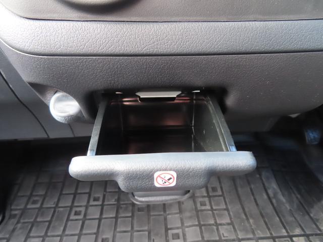 タウンエースバン ＧＬ　スマートアシスト　マルチインフォメーションディスプレイ　登録済み未使用車　禁煙　衝突警報機能　衝突回避支援ブレーキ　レーンキープアシスト　先行車発進お知らせ　オートハイビーム　キーレス　フロアマット（50枚目）