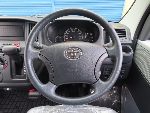 タウンエースバン ＧＬ　スマートアシスト　マルチインフォメーションディスプレイ　登録済み未使用車　禁煙　衝突警報機能　衝突回避支援ブレーキ　レーンキープアシスト　先行車発進　オートハイビーム　キーレス　フロアマット（4枚目）