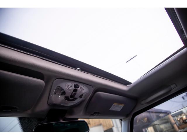 Ｇクラス Ｇ５００　ロング　ＢＲＡＢＵＳ　サンルーフ　黒革シート　バックカメラ　社外ヘッドライト　社外テールライト（44枚目）