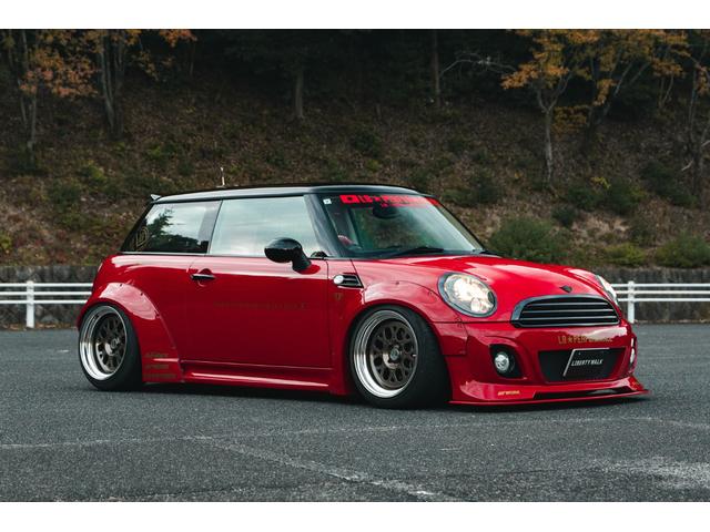 ＢＭＷその他 　ＬＢ－ＷＯＲＫＳ　ＭＩＮＩクーパー　Ｃｏｍｐｌｅｔｅ　ｂｏｄｙ　ｋｉｔ　Ａｉｒｒｅｘエアーサスペンション　ＷＯＲＫホイール　ＴＯＹＯＴＩＲＥ（3枚目）