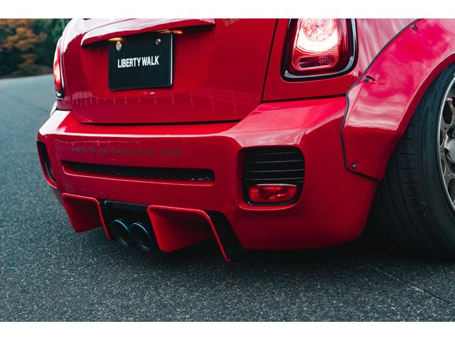 ＢＭＷその他 　ＬＢ－ＷＯＲＫＳ　ＭＩＮＩクーパー　Ｃｏｍｐｌｅｔｅ　ｂｏｄｙ　ｋｉｔ　Ａｉｒｒｅｘエアーサスペンション　ＷＯＲＫホイール　ＴＯＹＯＴＩＲＥ（23枚目）