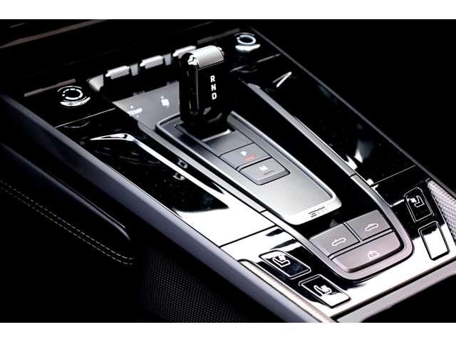 911 911カレラGTS カブリオレ PDK 右ハンドル ディーラー車(17枚目)