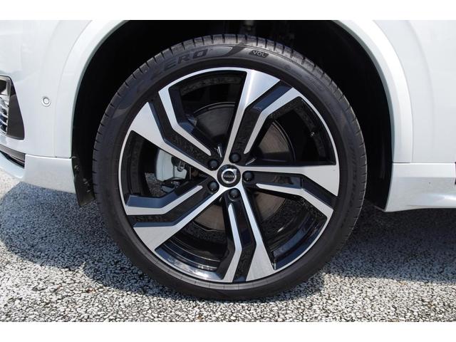 ＸＣ９０ リチャージアルテメットＴ８ＡＷＤプラグインハイブリド　２０２４年モデル　弊社デモカー　Ｂ＆Ｗプレミアムサウンド　パノラマ・ガラスサンルーフ　エアサスペンション　プレミアムホワイトメタリック／ブロンドレザーシート（34枚目）