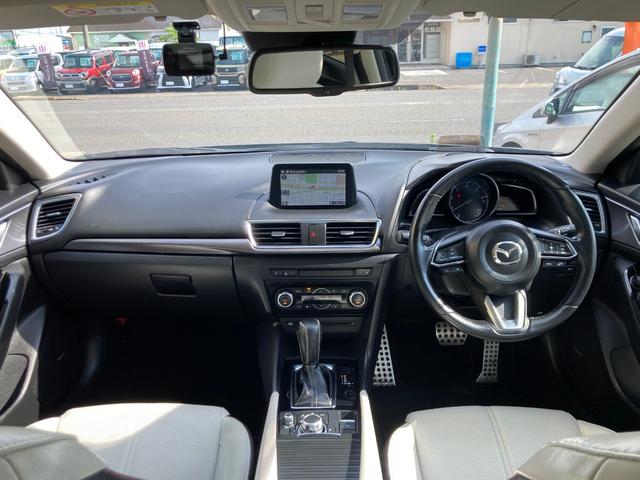 アクセラ ２２ＸＤ　Ｌパッケージ　後期モデル／４ＷＤ／サンルーフ／ＢＯＳＥサウンド／純正ナビ／ＴＶ／Ｂｌｕｅｔｏｏｔｈ／ＥＴＣ／コーナーセンサー／パドルシフト／シート＆ステアリングヒーター／アダプティブクルコン／ヘッドアップディスプレ（7枚目）