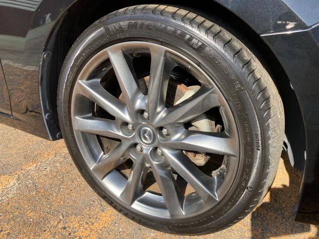 アクセラ ２２ＸＤ　Ｌパッケージ　後期モデル／４ＷＤ／サンルーフ／ＢＯＳＥサウンド／純正ナビ／ＴＶ／Ｂｌｕｅｔｏｏｔｈ／ＥＴＣ／コーナーセンサー／パドルシフト／シート＆ステアリングヒーター／アダプティブクルコン／ヘッドアップディスプレ（64枚目）