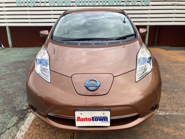 リーフ Ｘ　サンクスエディション（３０ｋｗｈ）　後期モデル（９セグ）／軽減ブレーキ／ナビ／アラウンドビューモニター／ＢＯＳＥサウンドシステム／Ｂｌｕｅｔｏｏｔｈオーディオ／フルセグＴＶ／オートクルーズ／ＬＥＤヘッドランプ／シート＆ステアリングヒータ（5枚目）