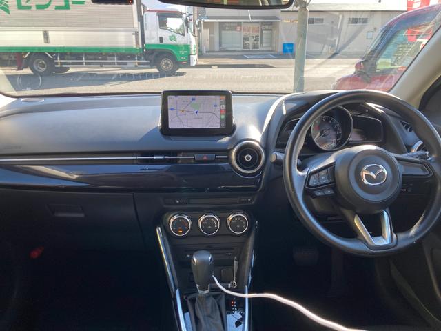 MAZDA2 15Sプロアクティブ 車検2年+整備&保証付/カープレイ対応モニターオーディオ/アラウンドビューモニター/フルセグTV/CD/DVD/Bluetooth/ETC/コーナーセンサー/軽減ブレーキ/シートヒーター/LEDライト(6枚目)
