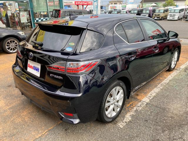 CT CT200h バージョンC 車検2年+整備&保証付き/純正マルチナビ(TV/CD/DVD/ブルーレイ/SD/USB/AUX/Bluetooth)/バックカメラ/ETC(DSRC)/パワーシート/シートヒーター/コーナーセンサー(6枚目)