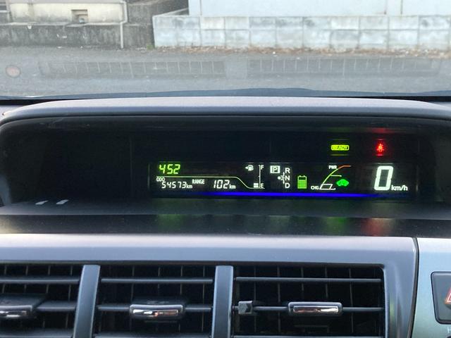 プリウスアルファ S チューン ブラック 車検2年+整備&保証付き/3列シート/7人/純正ナビ/バックカメラ/Bluetoothオーディオ/TV/ETC/オートライト/フォグランプ/スマートキー3本/テレキャン/純正16アルミ/オートエアコン(19枚目)