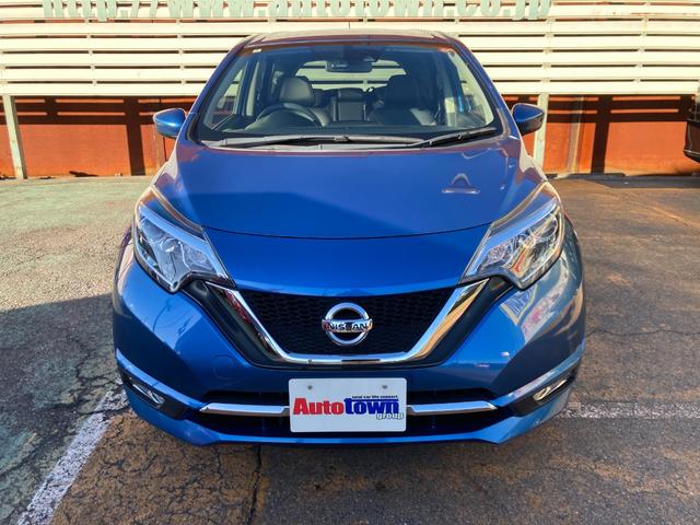 ノート メダリスト　Ｘ　後期モデル／整備＆保証付／走行３．８万キロ／衝突軽減ブレーキ／純正ナビ（フルセグＴＶ／ＣＤ／ＤＶＤ／ＳＤ／ＡＵＸ／Ｂｌｕｅｔｏｏｔｈ／ドラレコ）／スマートキー／ハーフレザーシート／ＥＴＣ／フォグランプ（4枚目）