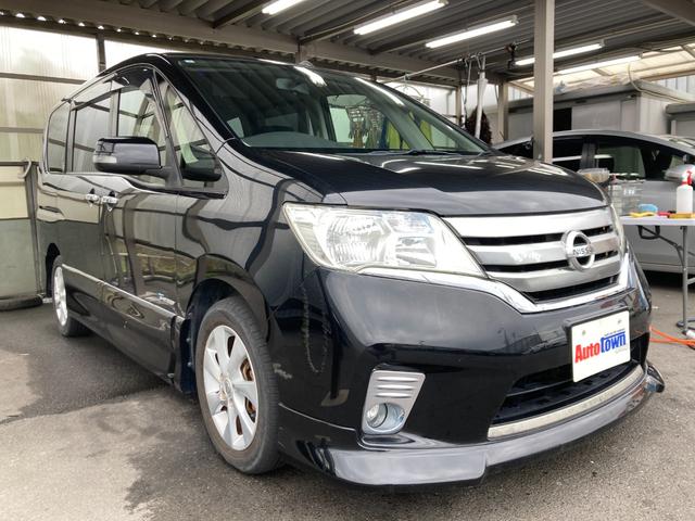 セレナ ハイウェイスター S-ハイブリッド エアロモード 車検2年+整備&保証付/社外8型HDDナビ(フルセグTV/CD/DVD/SD/USB/ミュージックサーバー/Bluetooth)/フリップダウンモニター/バックカメラ/ETC/両側パワースライドドア/(3枚目)