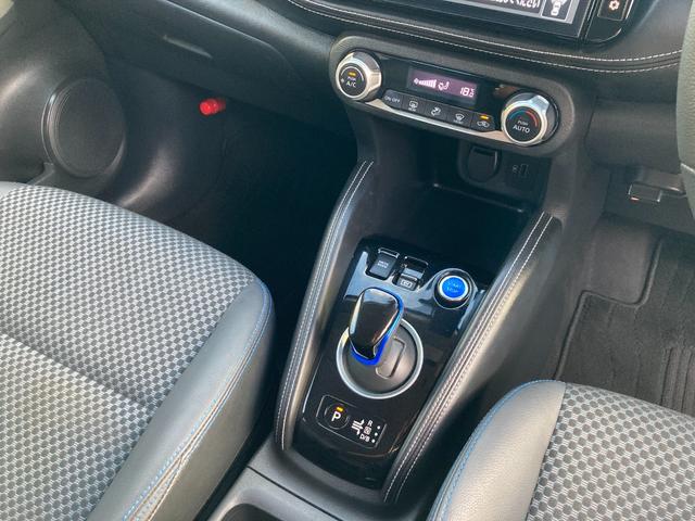 キックス X プロパイロット/アラウンドビューモニター/エマージェンシーブレーキ/純正9インチナビ/フルセグTV/Bluetoothオーディオ/LEDヘッドライト/フォグランプ/テレビキャンセラー/コーナーセンサー(17枚目)