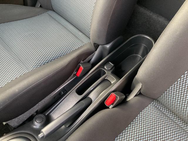 ノート Ｘ　Ｖセレクション＋セーフティＩＩ　前期型（最終モデル）／車検２年＋整備＆保証付き／衝突軽減ブレーキ／純正ナビ／アラウンドビューモニター（全方位カメラ）／ＥＴＣ／フルセグＴＶ／Ｂｌｕｅｔｏｏｔｈオーディオ／スマートキー／コーナーセンサー（52枚目）