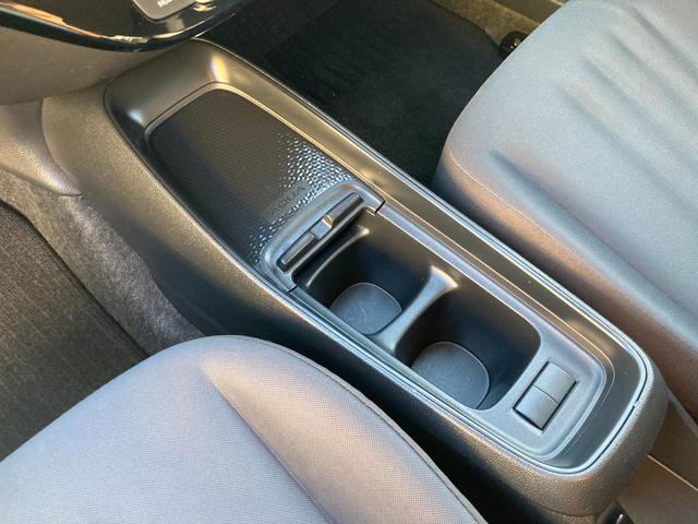 アクア X (第2世代モデル)/車検2年+整備&保証付き/TOYOTAセーフティーセンス(軽減ブレーキ)/純正マルチメディア(ナビ/ラジオ/Bluetooth/Miracast)/バックカメラ/AC100V電源(50枚目)