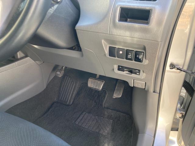 プリウスアルファ S チューン ブラック 車検2年+整備&保証付き/3列シート/7人/純正ナビ/バックカメラ/Bluetoothオーディオ/TV/ETC/オートライト/フォグランプ/スマートキー3本/テレキャン/純正16アルミ/オートエアコン(58枚目)