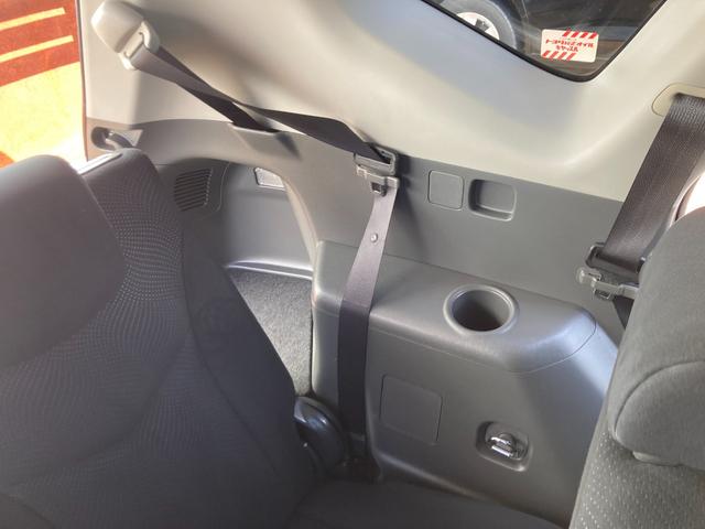 プリウスアルファ S チューン ブラック 車検2年+整備&保証付き/3列シート/7人/純正ナビ/バックカメラ/Bluetoothオーディオ/TV/ETC/オートライト/フォグランプ/スマートキー3本/テレキャン/純正16アルミ/オートエアコン(66枚目)